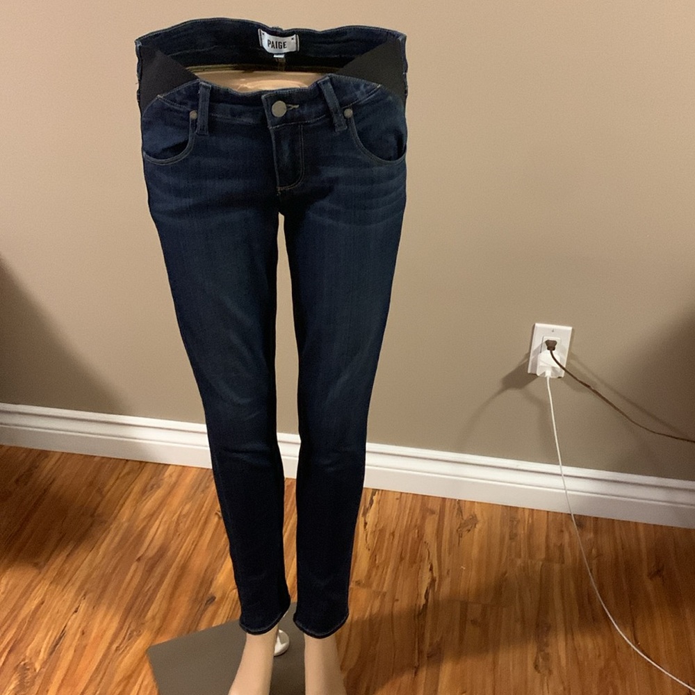PAIGE Blue Skinny Jeans Verdugo Ultra Dark Blue Womenās Size 25/29